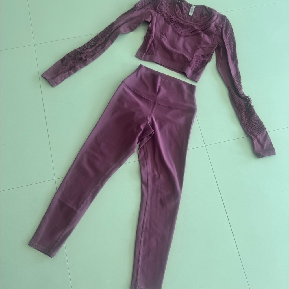 ALO Yoga Plum Leggings and Top Set